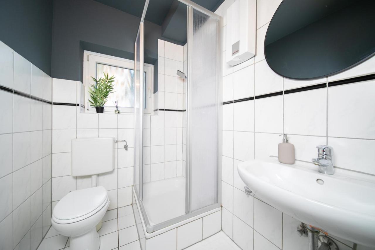 Favorite Stays - Suite And More - Westfeld Нойс Екстер'єр фото